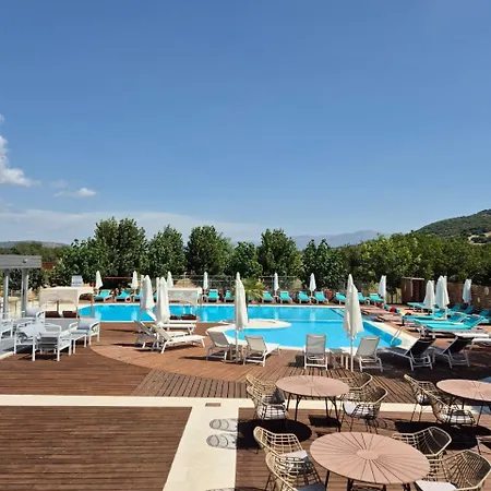 Ioannina Camping- Glamping Neo Mpizani Экстерьер фото