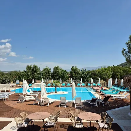 Ioannina Camping- Glamping Neo Mpizani Экстерьер фото