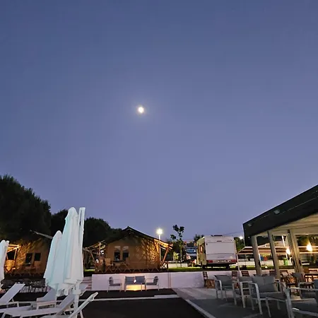 Ioannina Camping- Glamping Neo Mpizani Экстерьер фото