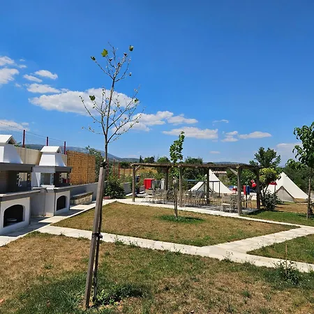 Ioannina Camping- Glamping Neo Mpizani Экстерьер фото