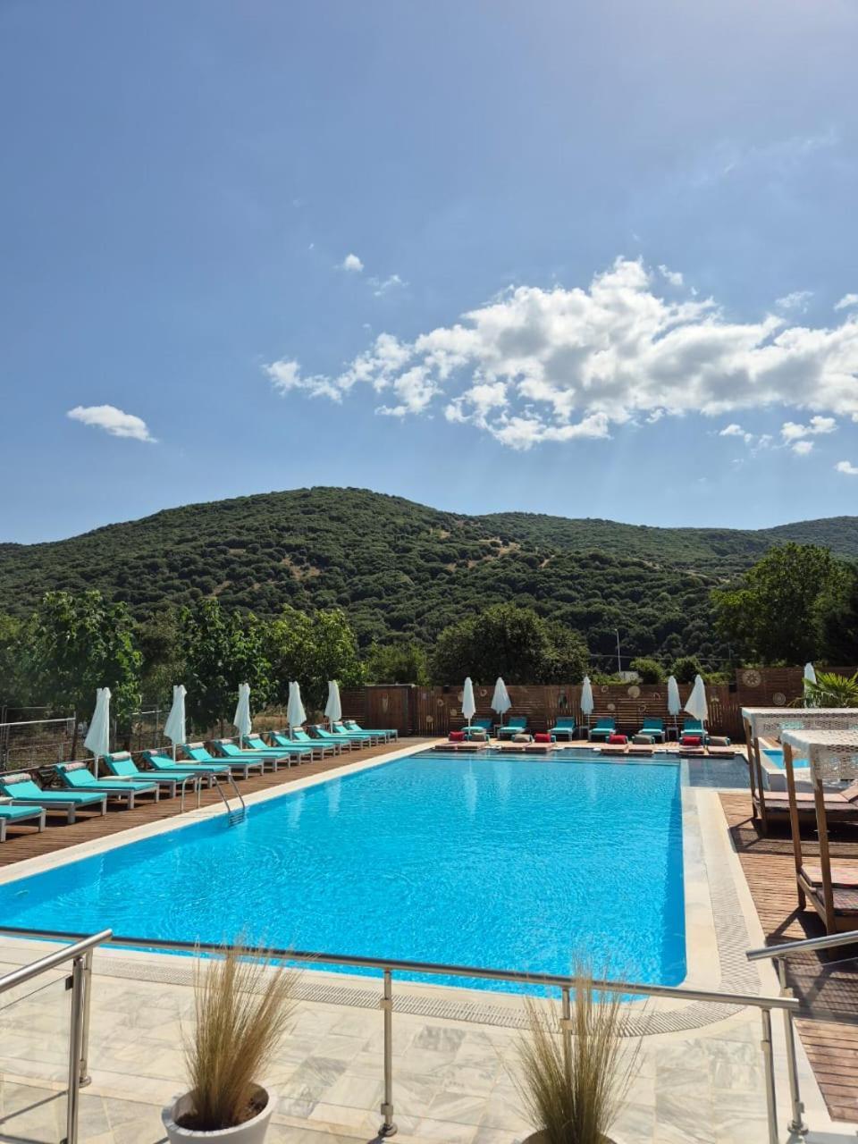 Ioannina Camping- Glamping Neo Mpizani